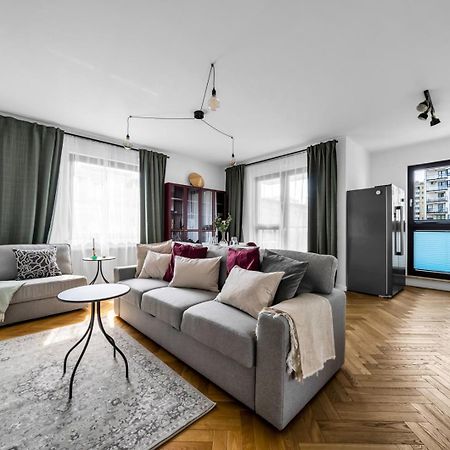 Skierniewicka Apt - Parking, Workspace, Balcony - By Rentujemy Варшава Екстер'єр фото