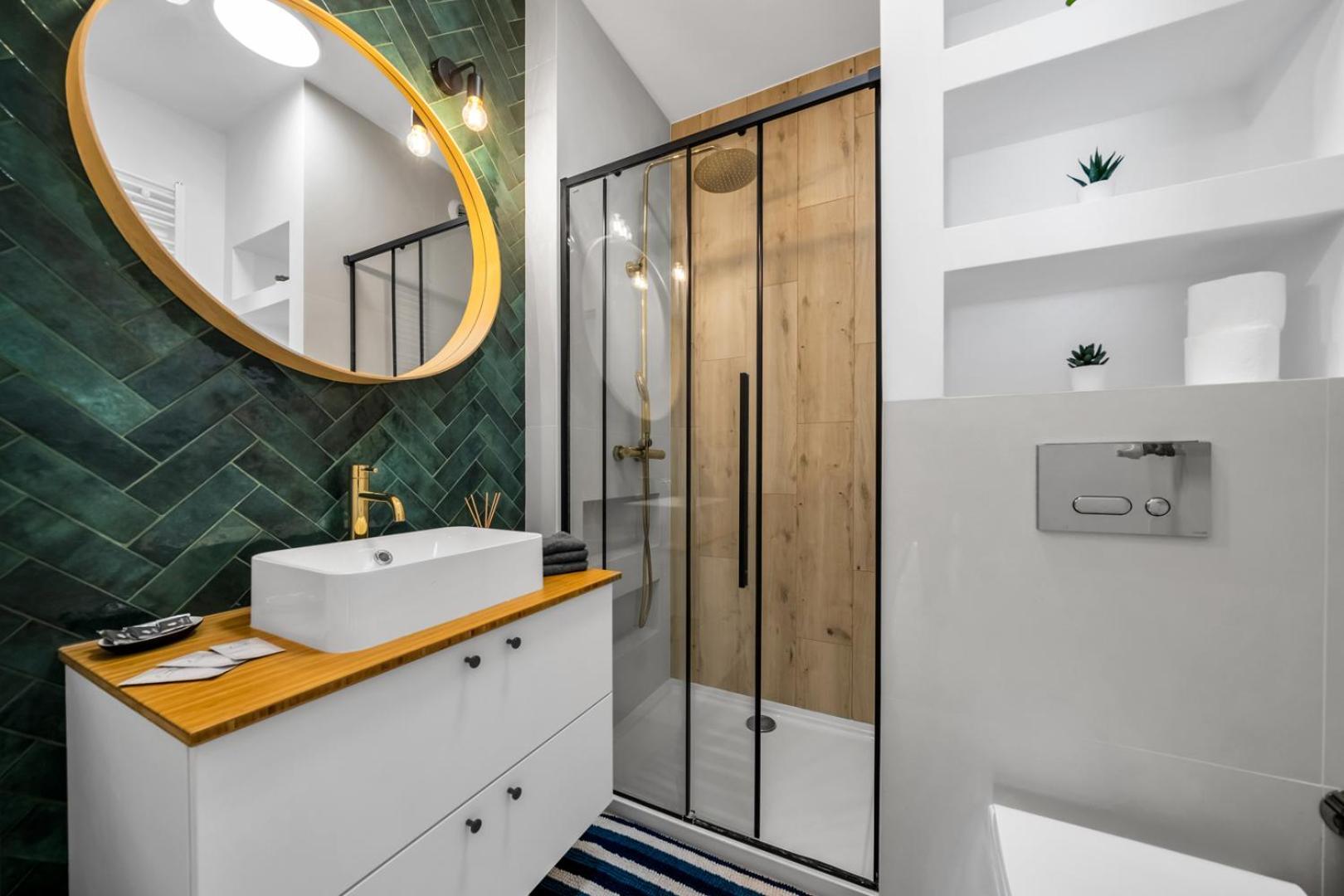 Skierniewicka Apt - Parking, Workspace, Balcony - By Rentujemy Варшава Екстер'єр фото